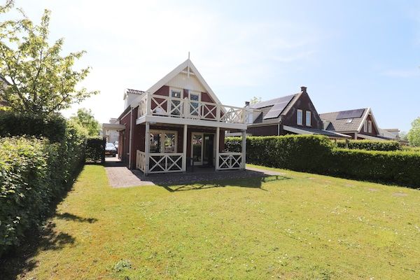 Buitenkant - Bungalow in Zuid-Holland aan het water in Simonshaven (1)