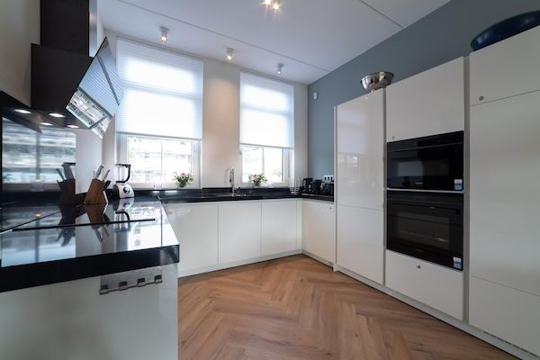 Keuken - Vakantiehuis in Colijnsplaat bij Oosterschelde in Colijnsplaat (4)