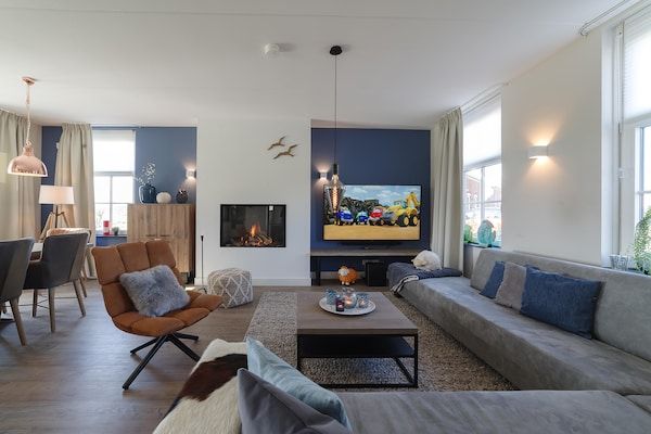 Woonkamer - Villa bij Oosterschelde met Game Room in Colijnsplaat (2)