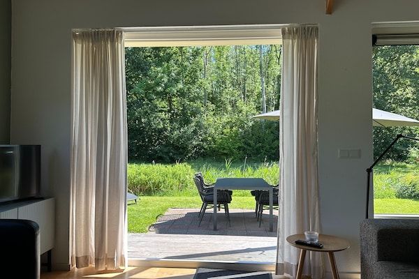 Uitzicht - Verblijf op het Friese platteland vlakbij zee in Tzummarum (5)