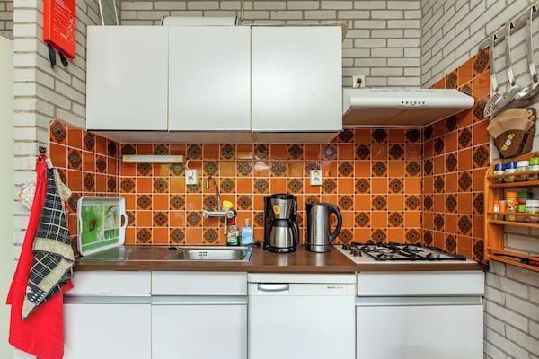 Keuken - Lake Escape met tuin in Kamperland (4)