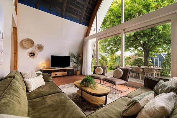 Woonkamer - Kustvilla met jacuzzi in Groote Keeten (2)