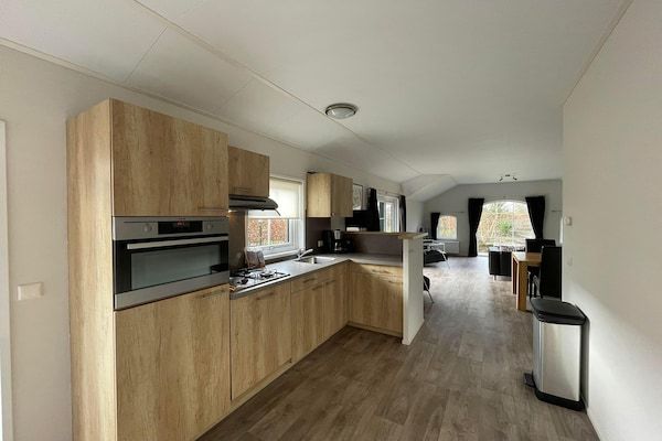 Keuken - Huis in Sint Nicolaasga in Sint Nicolaasga (3)