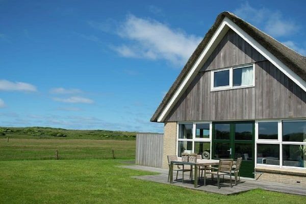 Untagged - Strandhuis Duenen in Ballum, Ameland (1)