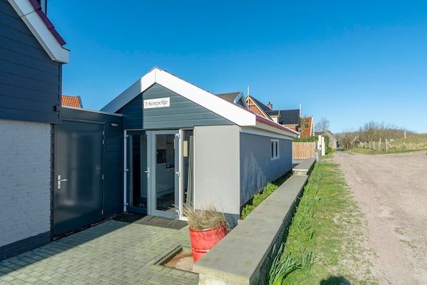 HallReception - Strandhuis 't Koepeltje vlakbij de duinen in Groote Keeten (1)