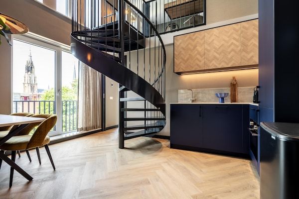 Keuken - Speels en luxe appartement midden in Delft. in Delft (4)