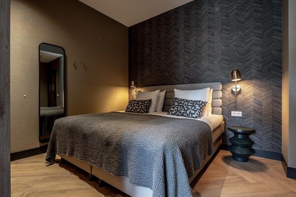 Slaapkamer - Ruim appartement retraite in Delft (3)