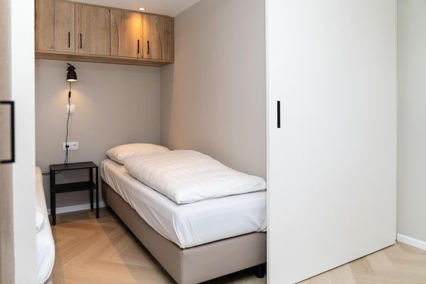 Slaapkamer - Vakantiehuis Bemelen bij Natuurgebied in Bemelen (4)