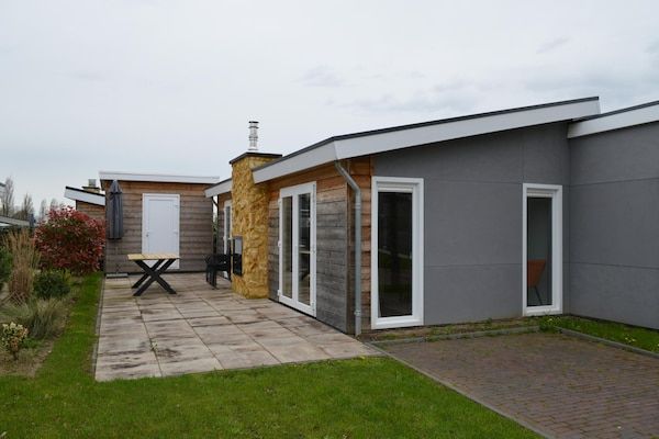 Buitenkant - Vakantiehuis Bemelen bij natuurgebied in Bemelen (1)