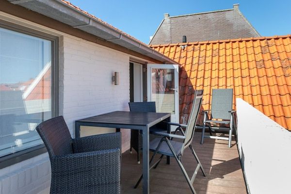 Terras - Appartement in Zeeland bij het Strand in Zoutelande (3)