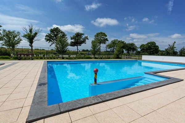 PoolOfHouse - Villa met 5 slaapkamers en 2 badkamers in West-Graftdijk (5)