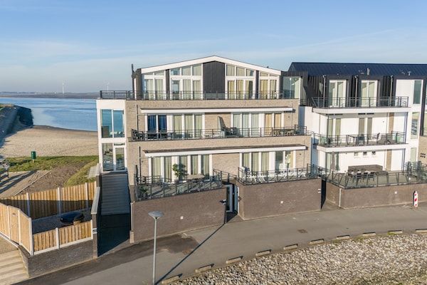 Buitenkant - Penthouse in Sint-Annaland bij het Strand in Sint-Annaland (1)