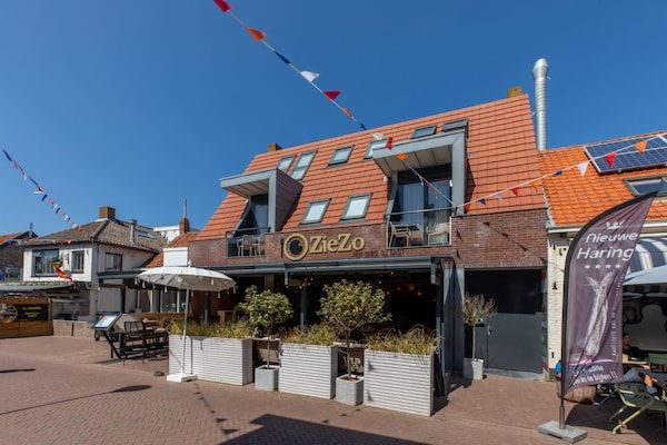 Buitenkant - Wifi en gouden stranden; Home in Zoutelande (2)
