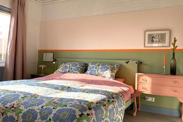 Slaapkamer - Vakantiehuis in Noordwijkerhout bij Meer in Noordwijkerhout (5)