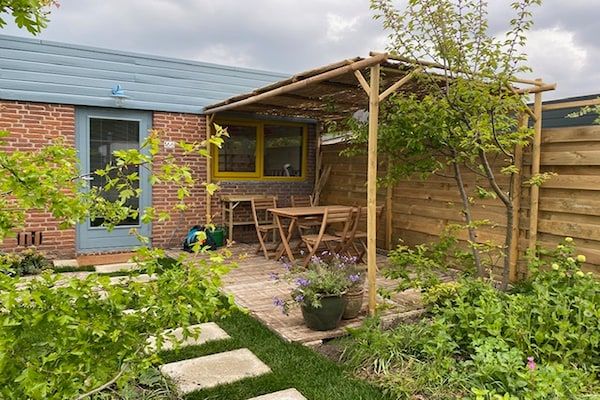 Buitenkant - Vakantiehuis in Noordwijkerhout bij Meer in Noordwijkerhout (1)