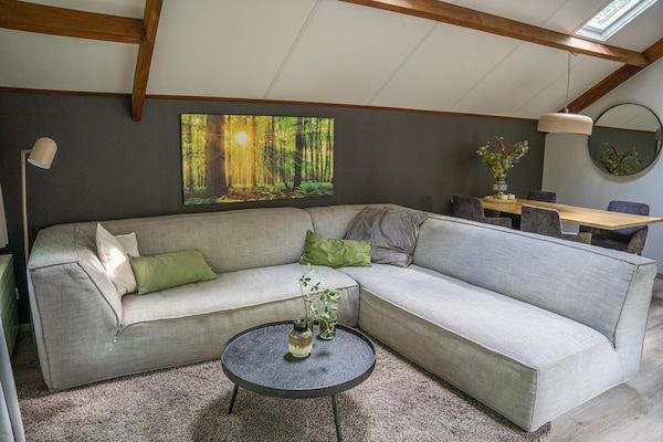 Woonkamer - Boerderij in Veluwe bij Speulderbos in Ermelo (2)