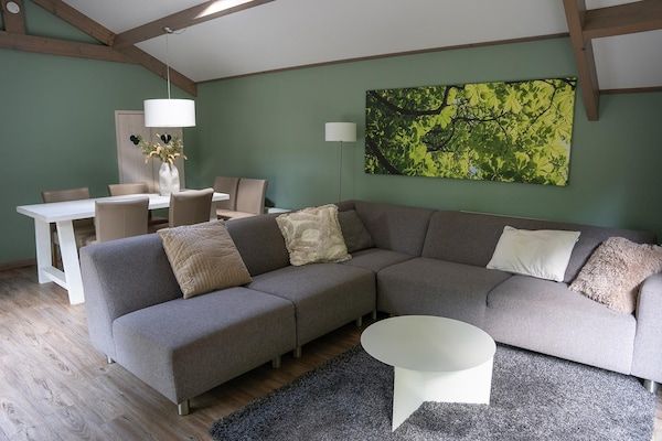 Woonkamer - Cottage in Veluwe bij Speulderbos in Ermelo (2)