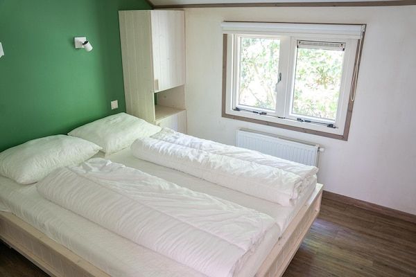 Slaapkamer - Cottage in Veluwe bij Speulderbos in Ermelo (5)