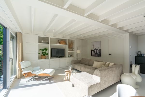 Woonkamer - Bungalow in Nederland bij Strand in Sint Maartenszee (2)
