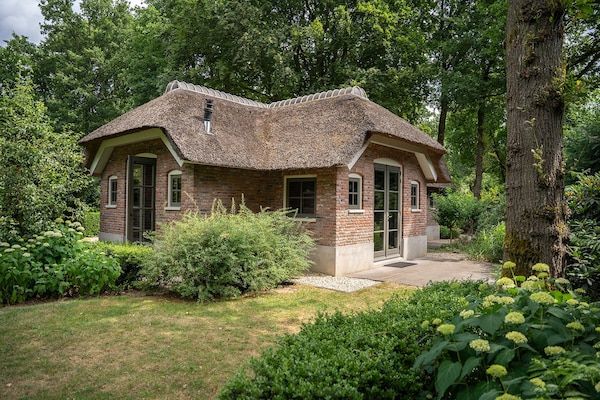 Buitenkant - Boerderij op de Veluwe met Sauna en Uitzicht in Ermelo (1)
