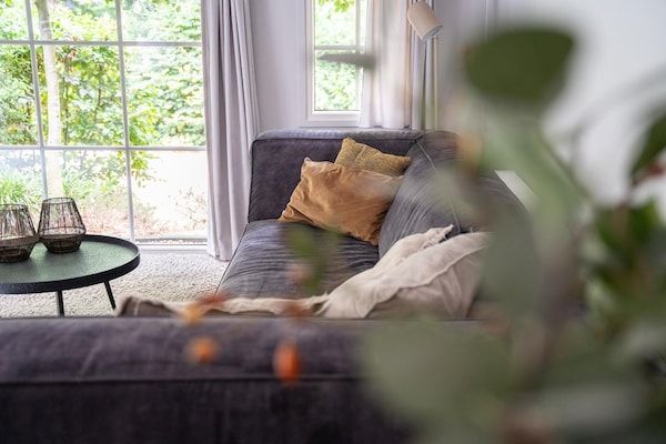 Woonkamer - Bosboerderij met privétuin in Ermelo (2)
