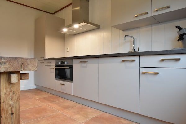 Keuken - Vakantiehuis met infraroodsauna in Callantsoog in Callantsoog (4)