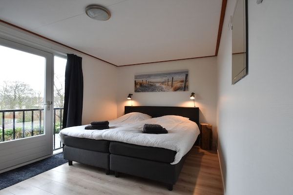 Slaapkamer - Vakantiehuis met infraroodsauna in Callantsoog in Callantsoog (5)
