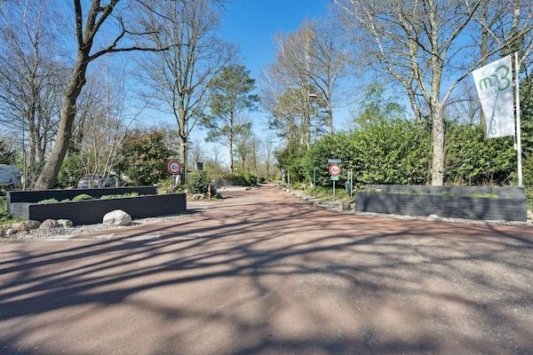HallReception - Bungalow in Drenthe bij Bos en Meer in Erm (5)