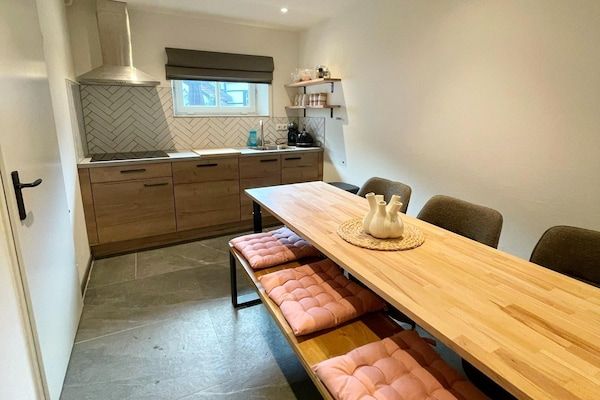 Keuken - Knus appartement nabij Valkenburg in Voerendaal (3)