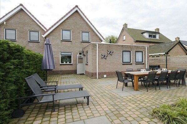 Untagged - Vakantiehuis in Nes met zwembad in Nes (4)