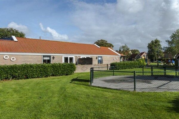 Untagged - Vakantiehuis in Nes met zwembad in Nes (3)