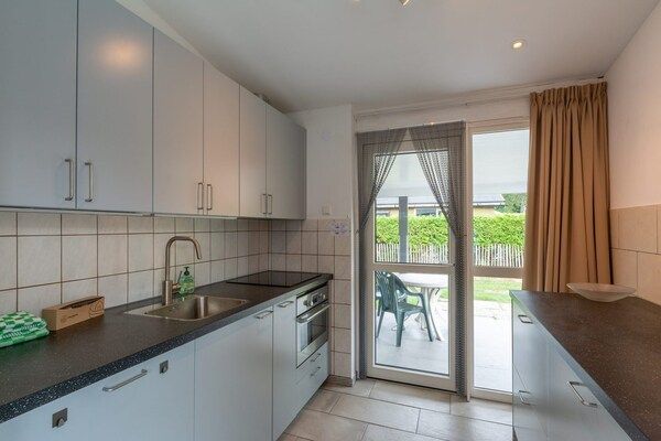 Keuken - Vakantiehuis in Sint Maartenszee in Sint Maartenszee (5)