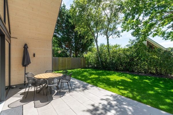 Terras - Luxe vakantiehuis aan zee in Sint Maartenszee (5)
