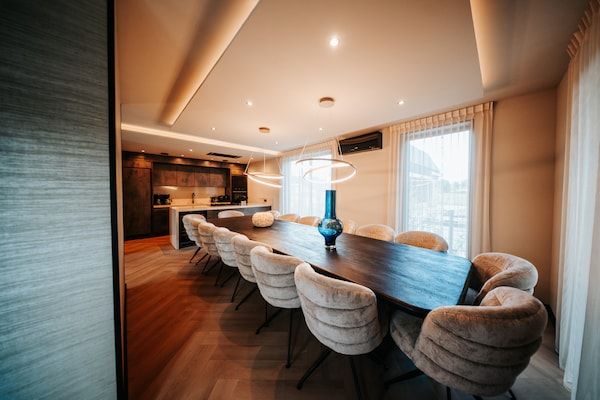 Eetkamer - Prachtig vakantiehuis in Waarland in Waarland (4)