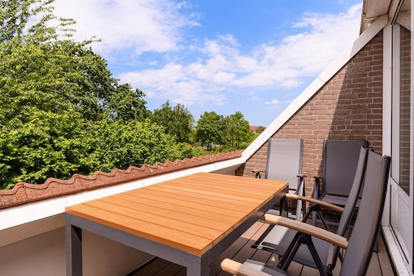 Terras - Comfortabel appartement met balkon in Bruinisse (5)
