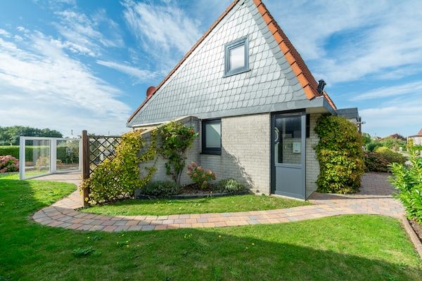 Buitenkant - Heerlijk vakantiehuis in Julianadorp in Julianadorp aan Zee (1)