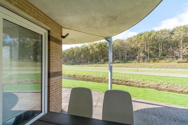 Terras - Appartement in Julianadorp aan Zee met terras in Julianadorp aan Zee (5)