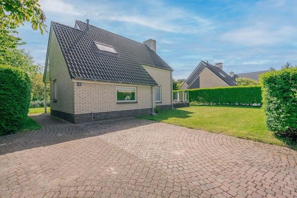 Buitenkant - Sfeervolle villa nabij zee en bos in De Koog (2)