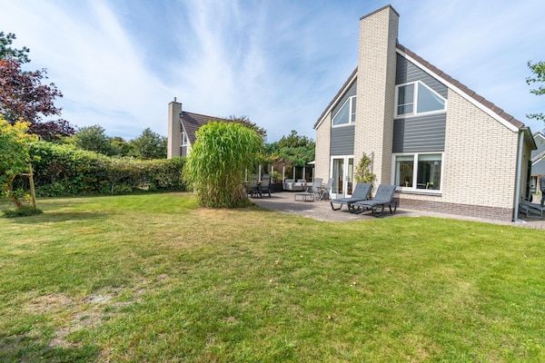 Buitenkant - Sfeervolle villa nabij zee en bos in De Koog (1)