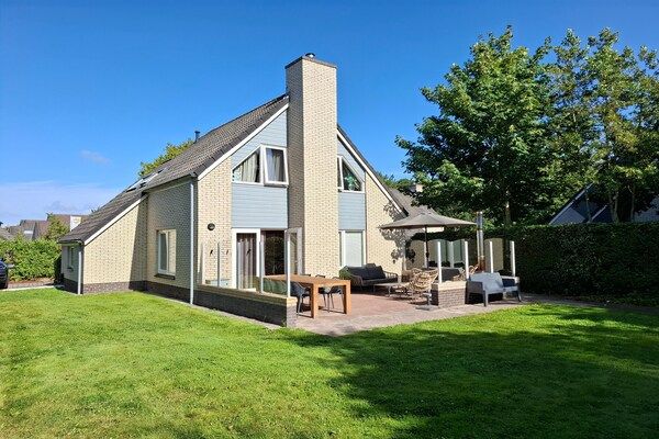 Buitenkant - Sfeervolle villa nabij zee en bos in De Koog (1)