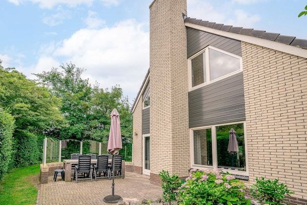Buitenkant - Sfeervolle villa nabij zee en bos in De Koog (1)