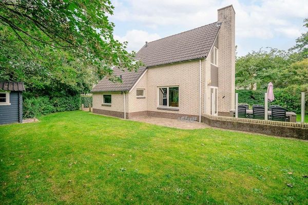Buitenkant - Sfeervolle villa nabij zee en bos in De Koog (2)