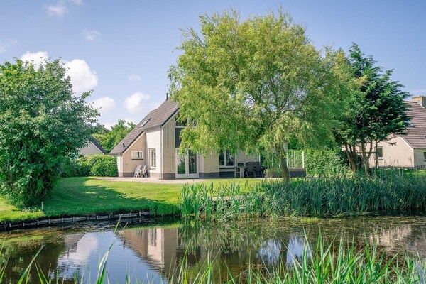 Buitenkant - Sfeervolle villa nabij zee en bos in De Koog (1)