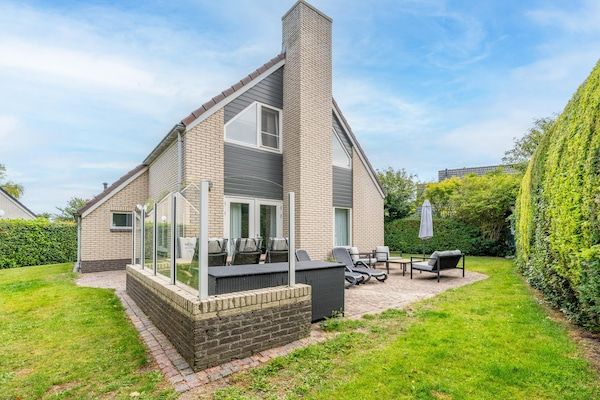 Buitenkant - Sfeervolle villa nabij zee en bos in De Koog (1)