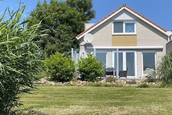 Untagged - Vakantiehuis in Makkum met zwembad in Makkum (2)