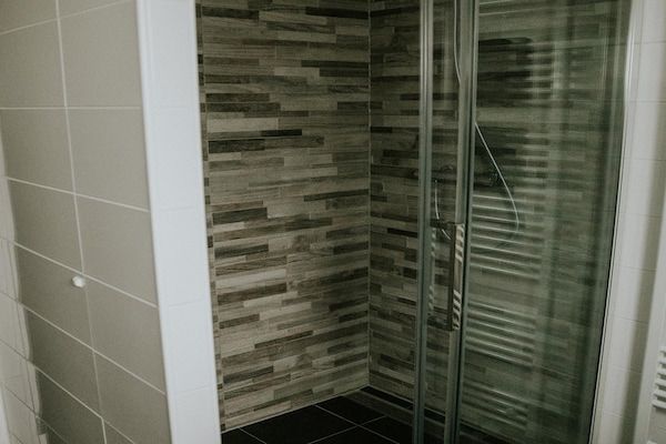 Badkamer - Luxe vakantieloft in Si-Es-An in Balkbrug (4)