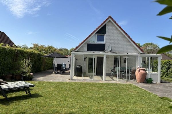 Untagged - Zeehuis Schoneveld in Breskens (1)