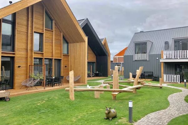 Buitenkant - Prachtige lodge voor 5 personen vlakbij het strand in Zoutelande (1)