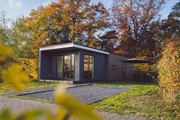 Buitenkant - Moderne cottage met houten jacuzzi in Rijssen (1)