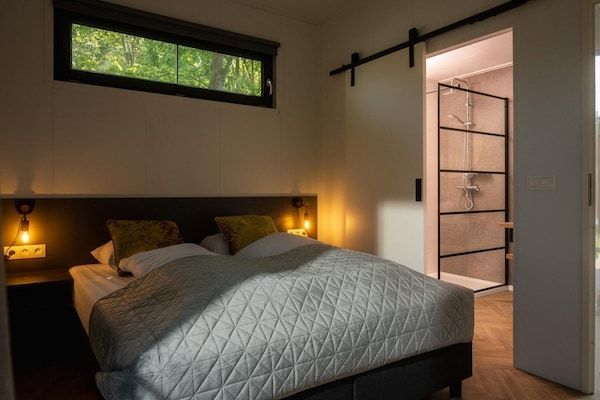 Slaapkamer - Landgoed Multi-Cottage Overijssel in Zuna (3)